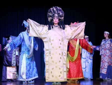 Photo by <a href="https://unsplash.com/@jon_cast2?utm_source=unsplash&utm_medium=referral&utm_content=creditCopyText">Jonathan J. Castellon</a> on <a href="https://unsplash.com/s/photos/chicago-calder?utm_source=unsplash&utm_medium=referral&utm_content=creditCopyText">Unsplash</a>   